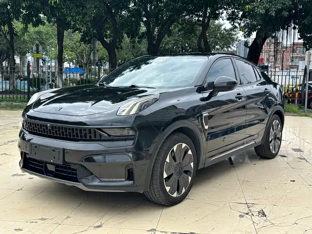 2021 Lynk & Co 05