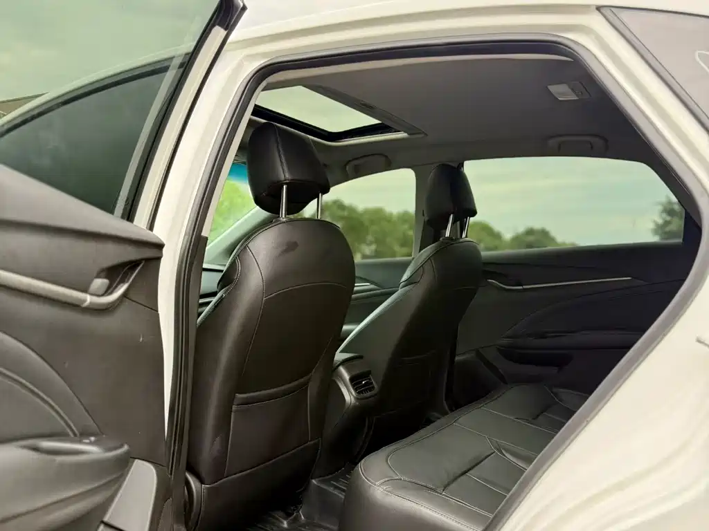 Buick Excelle — миниатюра 6