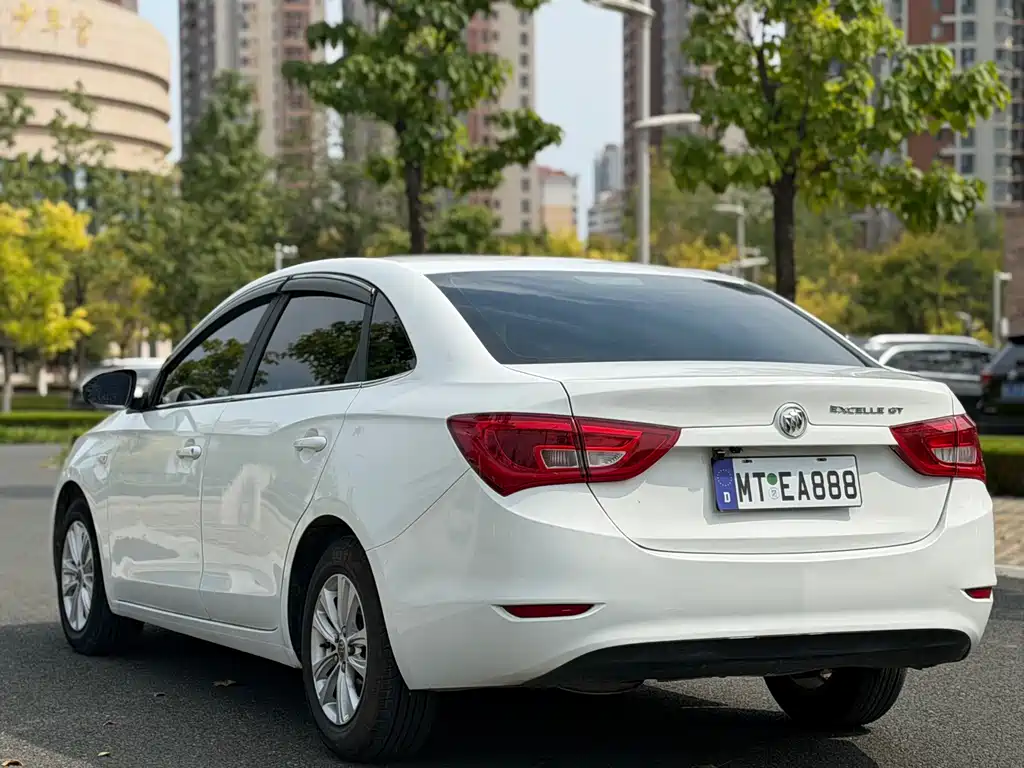 Buick Excelle — миниатюра 6