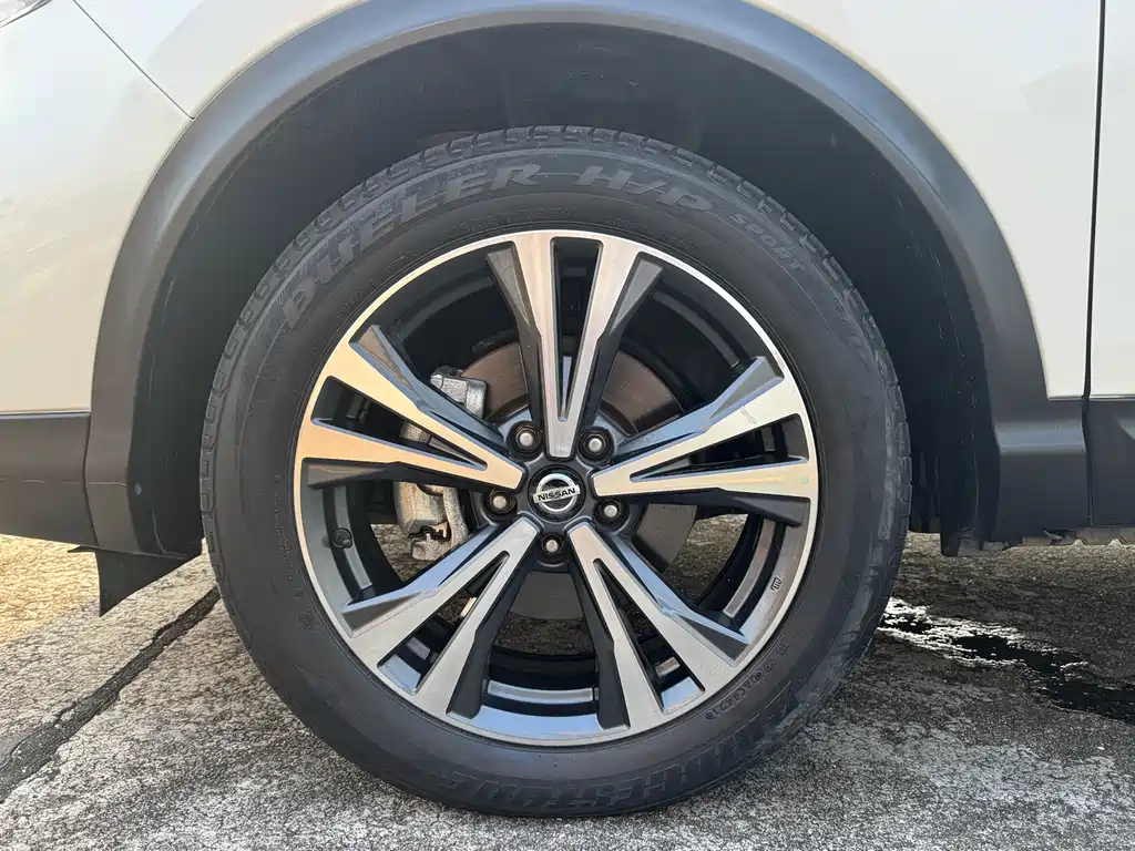 Nissan Qashqai — миниатюра 28