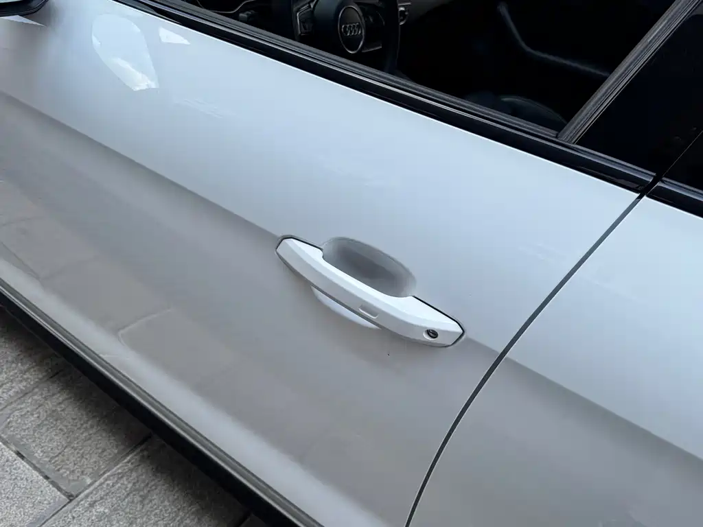 Audi A4L — миниатюра 31