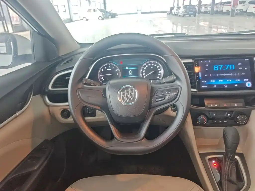 Buick Excelle — миниатюра 11