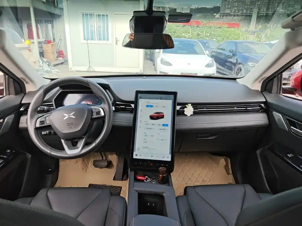 XPeng G3 — миниатюра 10