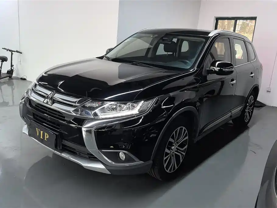 Купить Mitsubishi Outlander