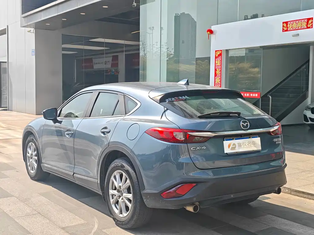 MAZDA CX 4