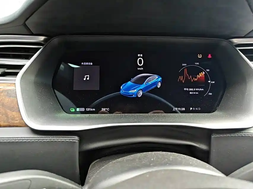 Tesla Model S — миниатюра 8