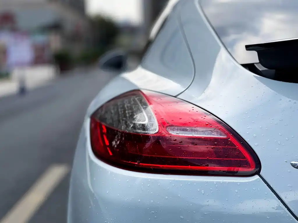 Porsche Panamera 2013 Panamera Platinum Edition 3.6L