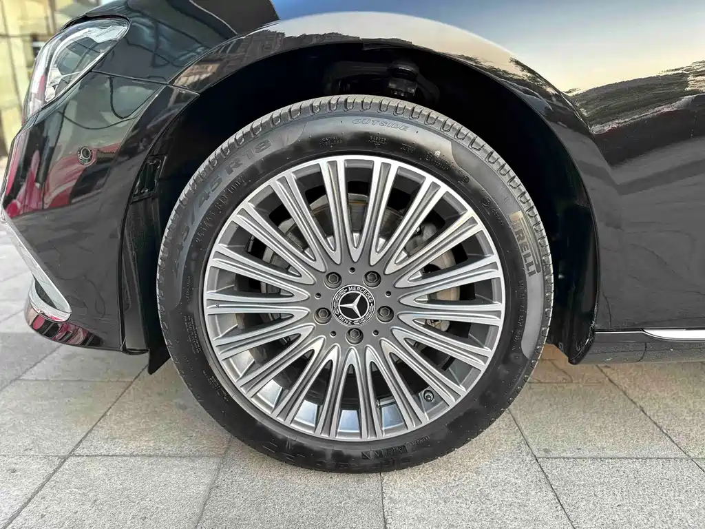 Mercedes-Benz E-Class E 2022 E 300 L Luxury