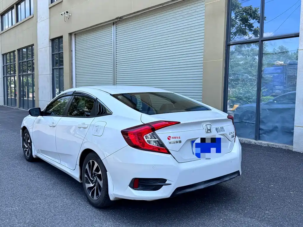 Honda Civic — миниатюра 6