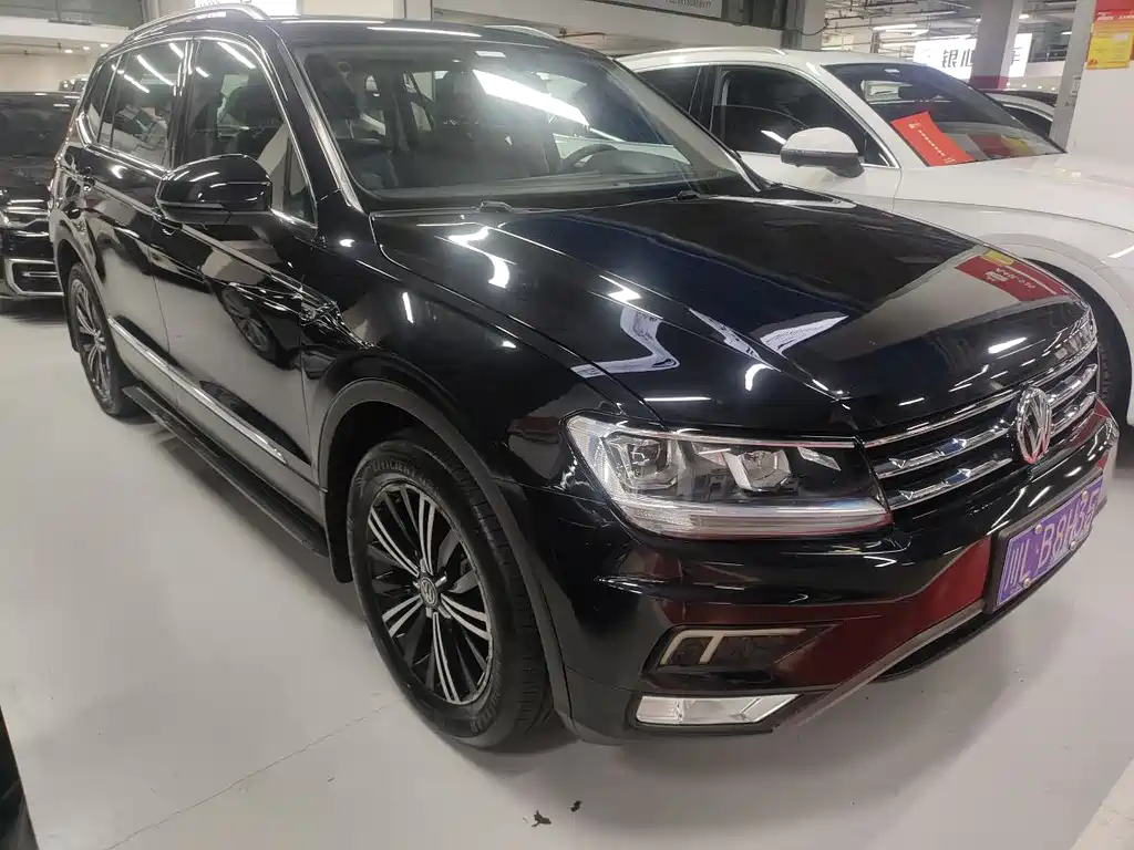 Volkswagen Tiguan L L 2019 330TSI AT Comfort VI