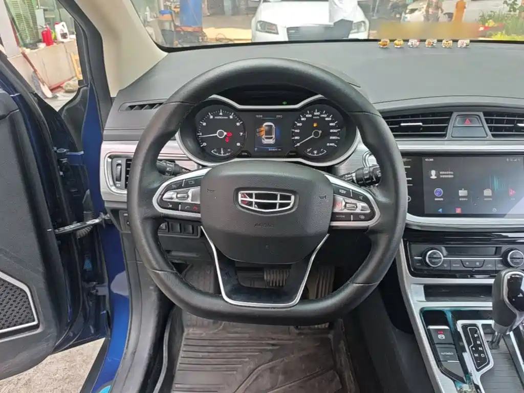 Geely Emgrand GS — миниатюра 11