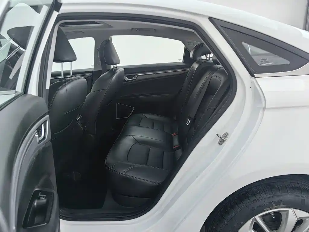 Geely Emgrand GL — миниатюра 15