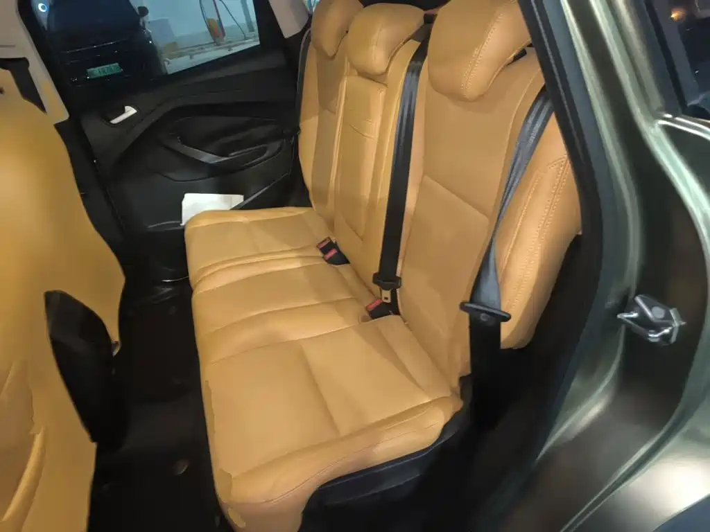 Ford Kuga — миниатюра 15