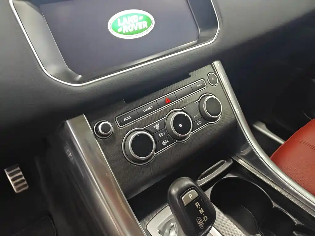 Land Rover Range Rover Sport 2017 3.0 SC V6 HSE DYNAMIC