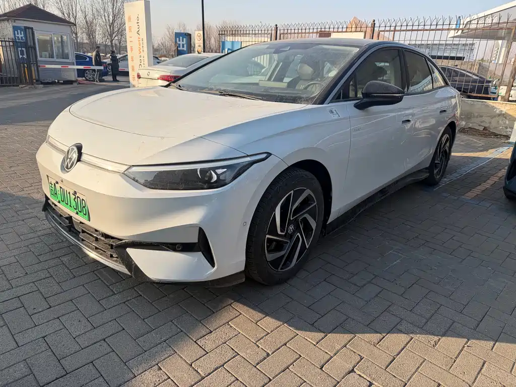 VOLKSWAGEN ID.7 VIZZION