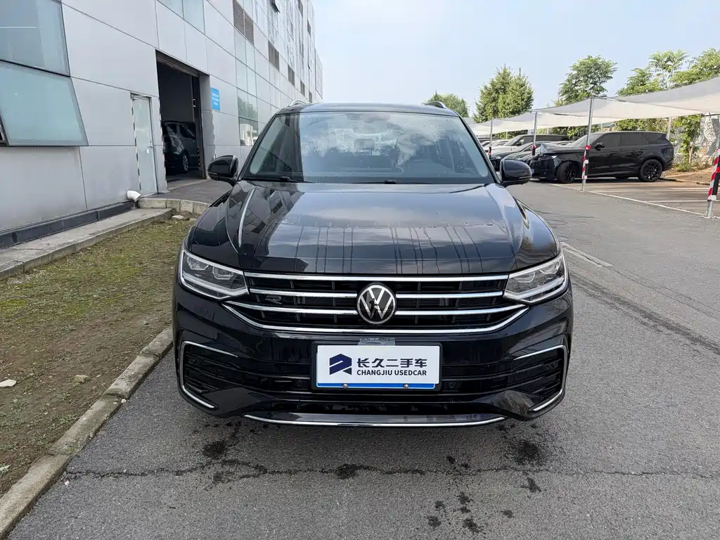 Volkswagen Tiguan L — миниатюра 4