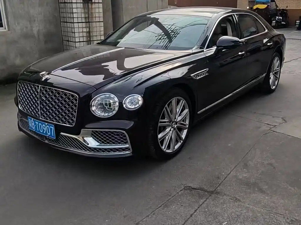 Bentley Flying Spur 2025