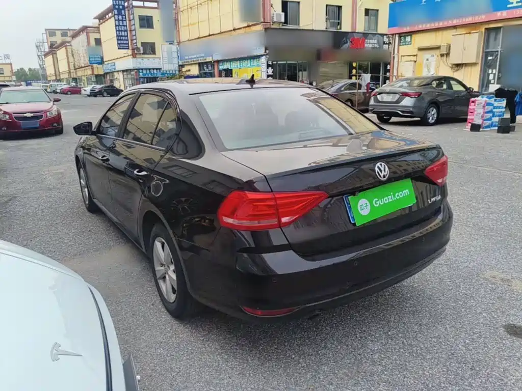 Volkswagen Lavida — миниатюра 5