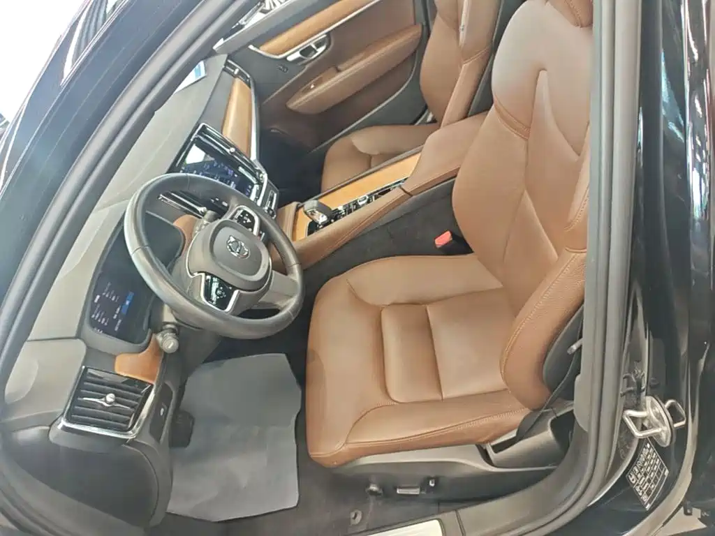 Volvo S90 — миниатюра 15