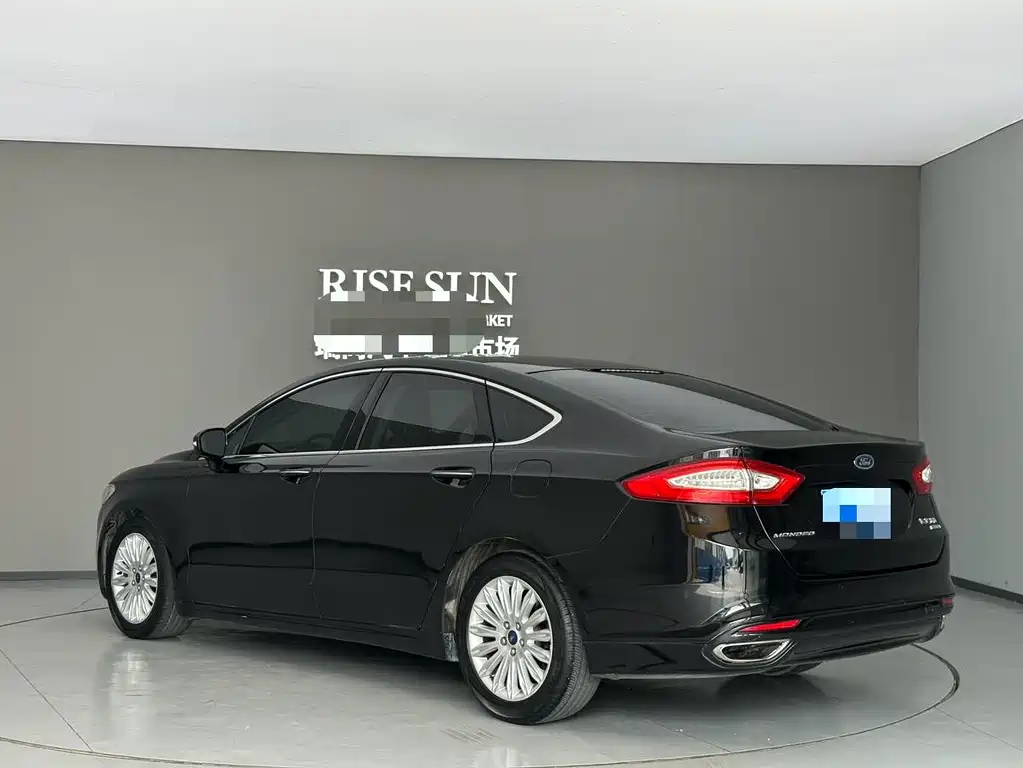 Ford Mondeo — миниатюра 6