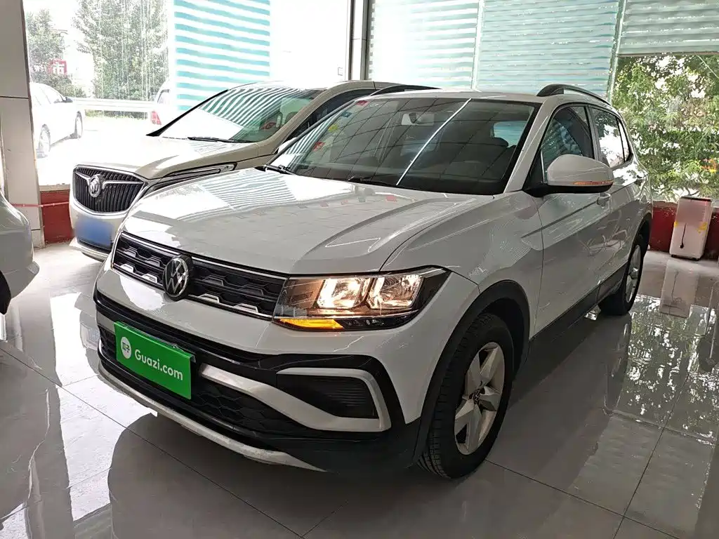 Volkswagen T-Cross — миниатюра 2