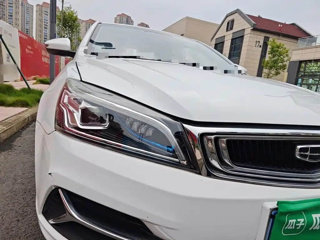 Geely Emgrand — миниатюра 7