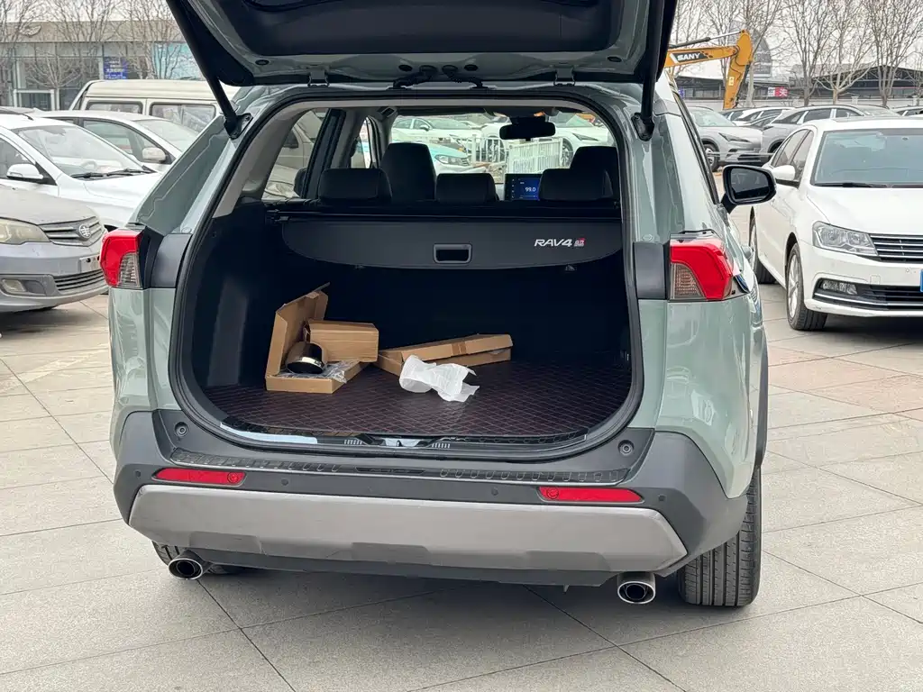 TOYOTA RAV4 RONGFANG