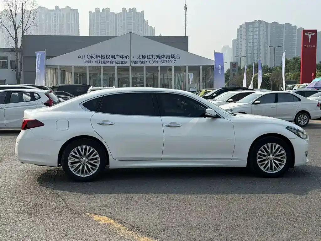Infiniti Q70 — миниатюра 8