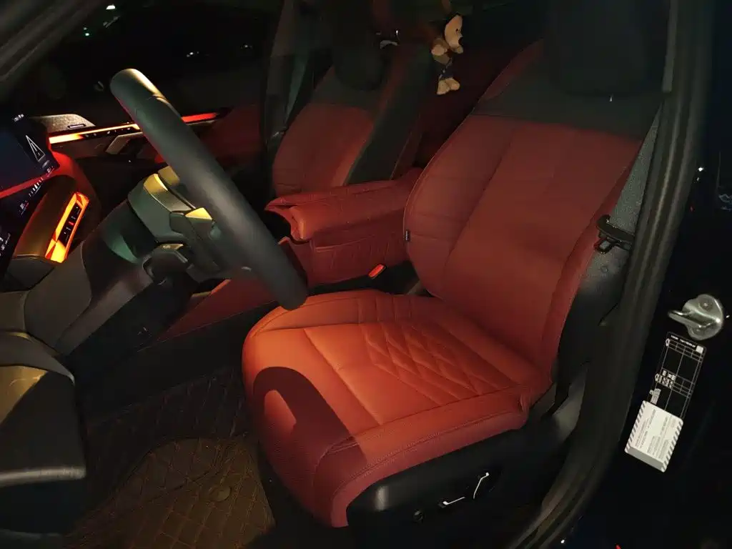 BMW 5 Series — миниатюра 8