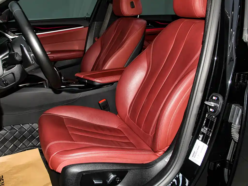 BMW 5 Series — миниатюра 11