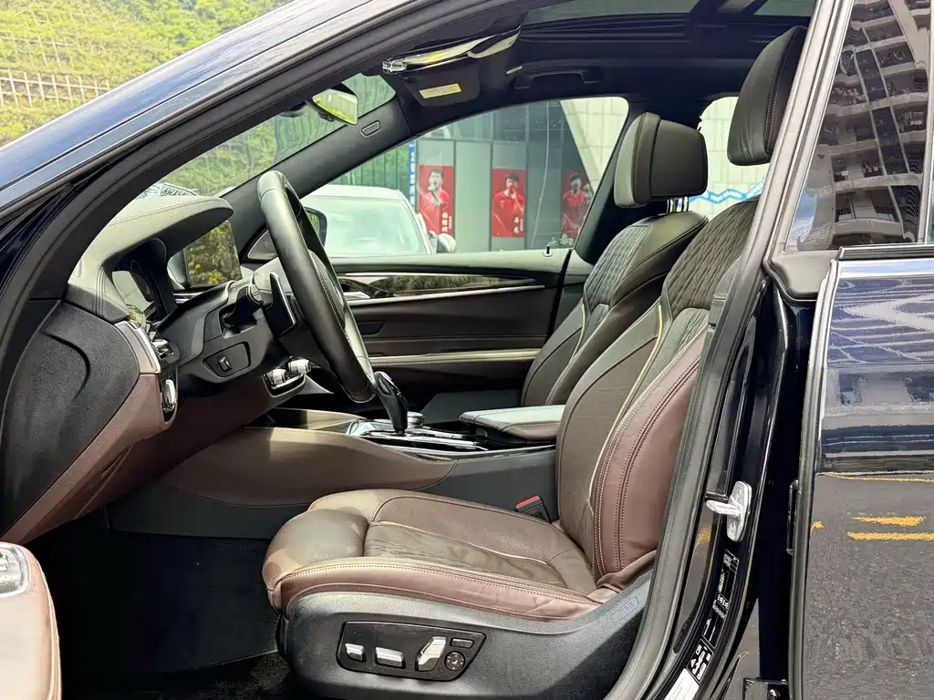BMW 6 GT 2018 640i xDrive M Sport