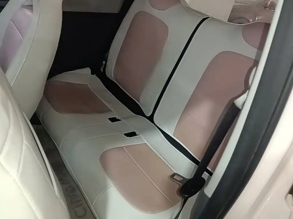 Wuling MINIEV — миниатюра 17