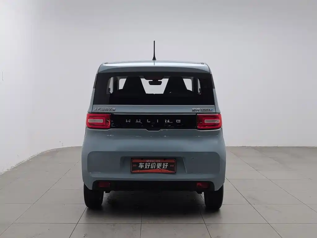 Wuling MINIEV — миниатюра 4