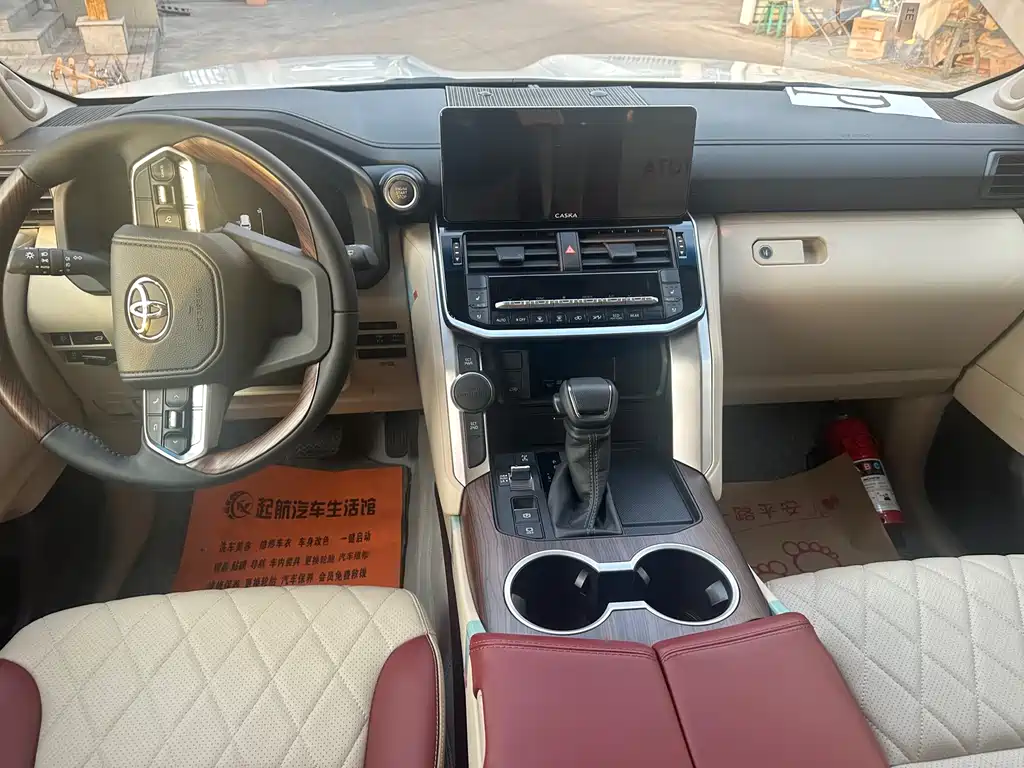 Toyota Land Cruiser — миниатюра 9