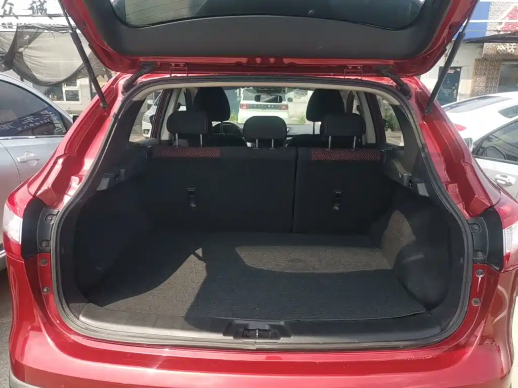 Nissan Qashqai — миниатюра 19