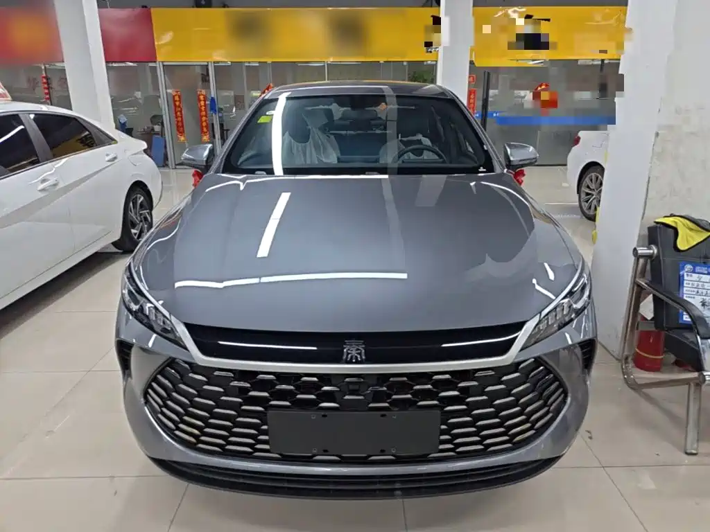 Заказать BYD Qin PLUS 2026 года за 1 795 067 ₽  из Китая