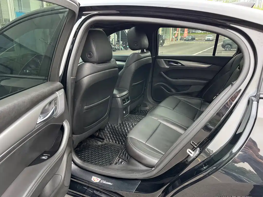 Cadillac CT5 — миниатюра 12