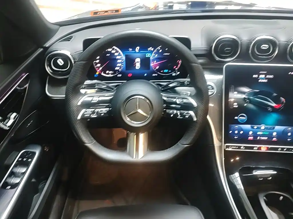 Mercedes-Benz C-Class — миниатюра 11