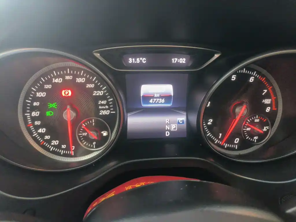 Mercedes-Benz GLA — миниатюра 5