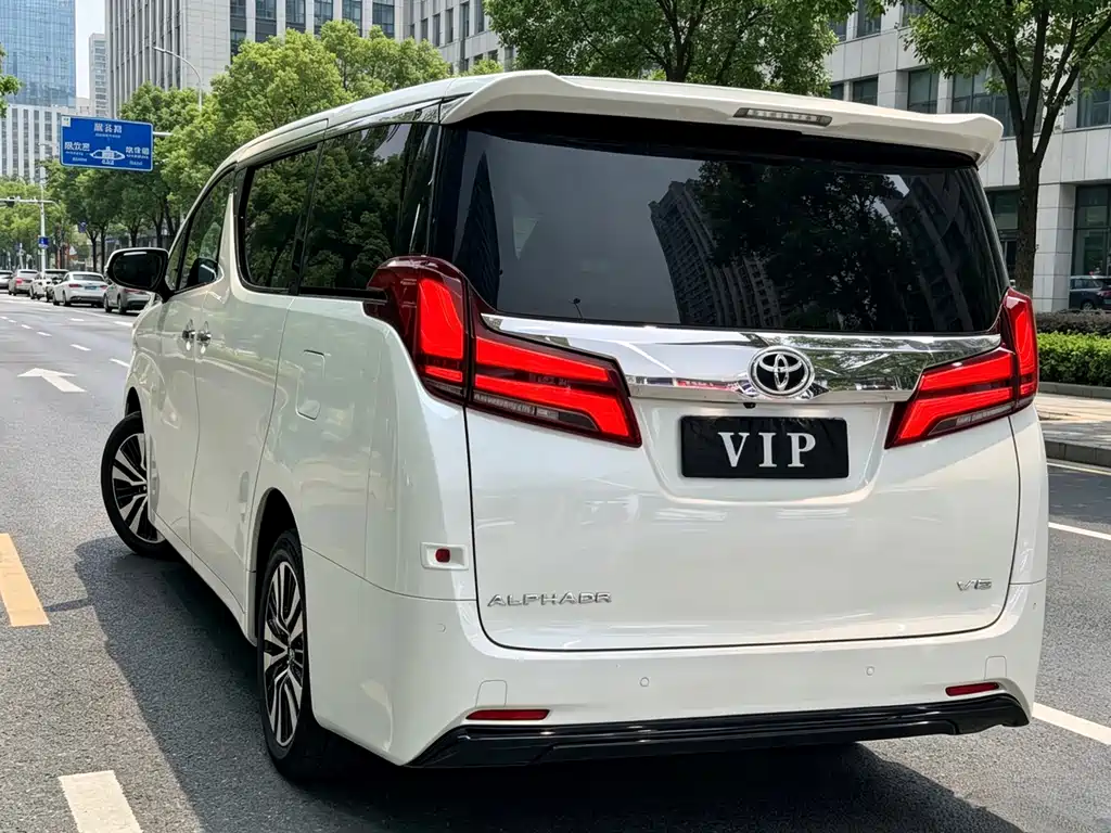 Toyota Alphard 2018 3.5L Luxury