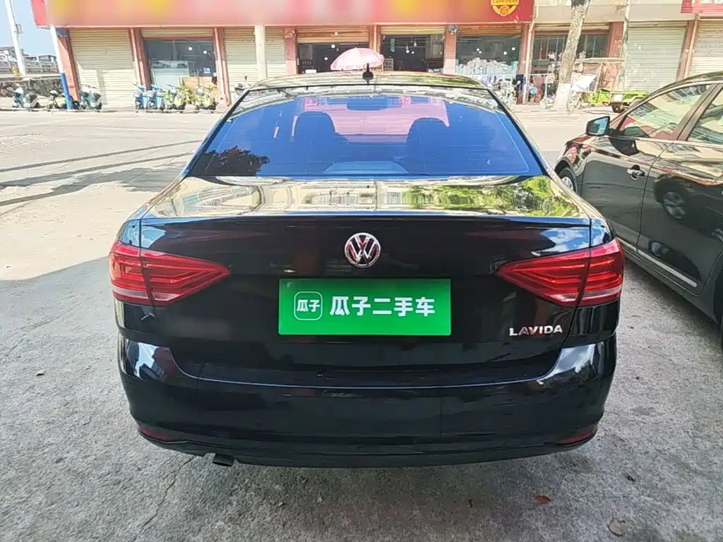 Volkswagen Lavida — миниатюра 6