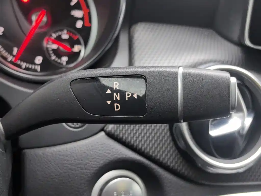 Mercedes-Benz GLA — миниатюра 13