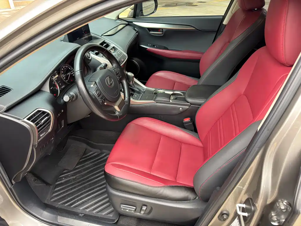 Lexus NX 2020 200 VI