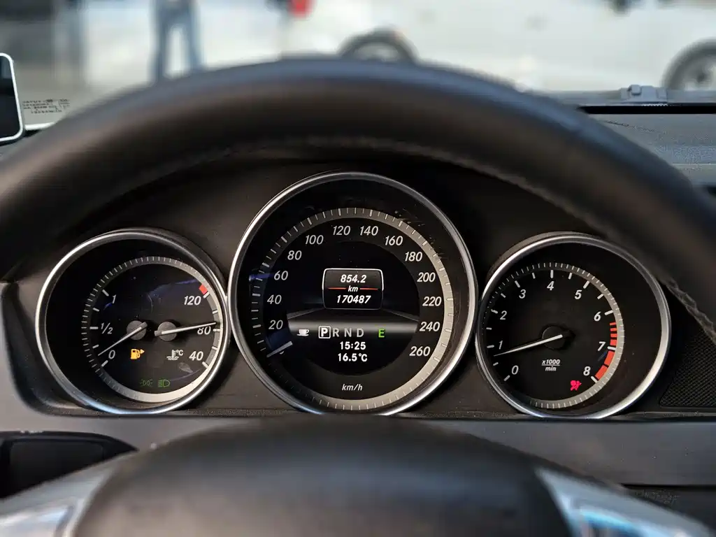 Mercedes-Benz C-Class — миниатюра 13
