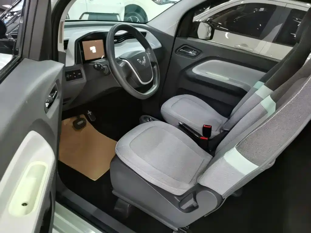 Wuling MINIEV — миниатюра 16