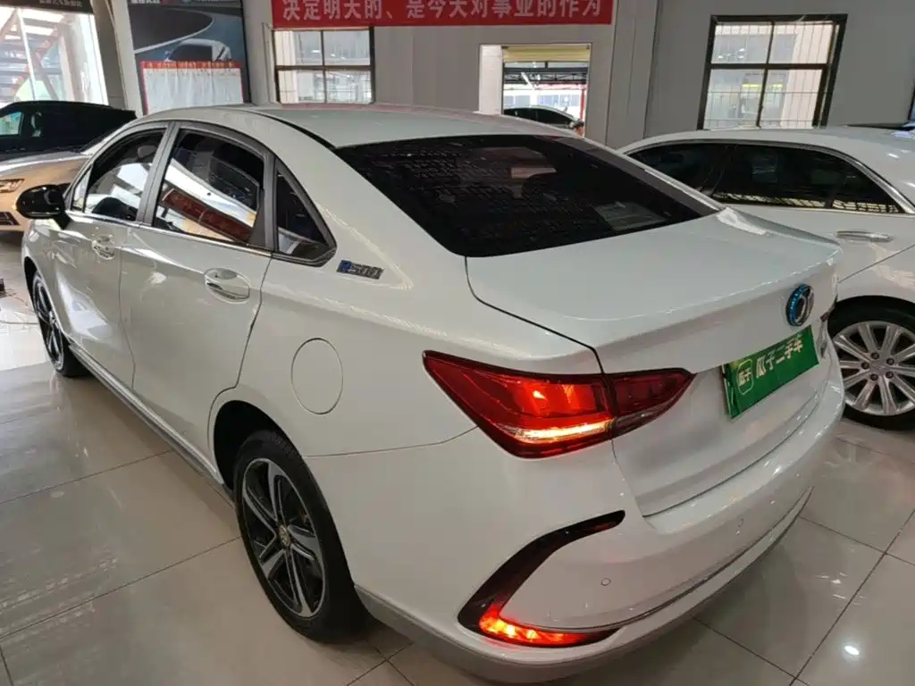 BAIC EU5 — миниатюра 5