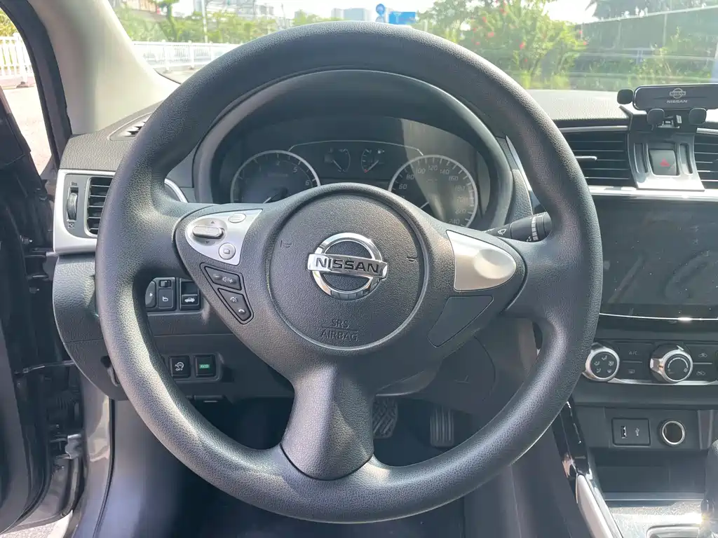 Nissan Sylphy — миниатюра 17