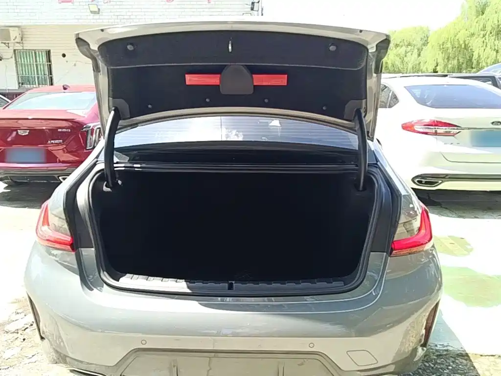 BMW 3 Series — миниатюра 19