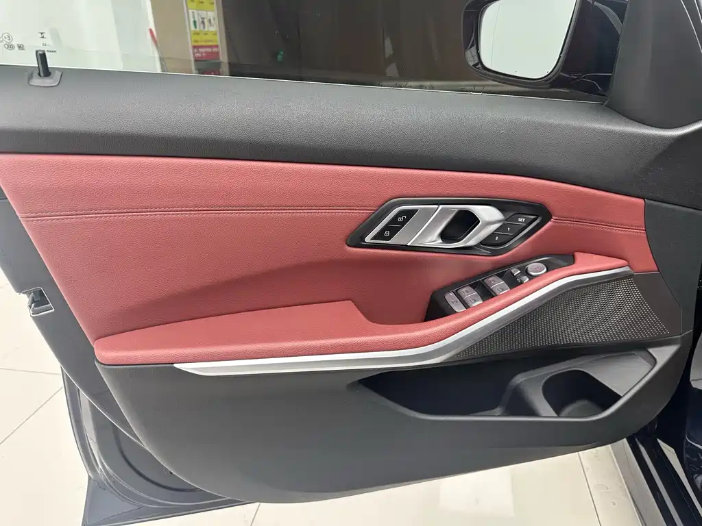 BMW 3 Series — миниатюра 14