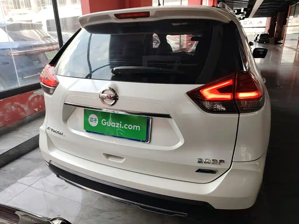 Nissan X-Trail — миниатюра 6